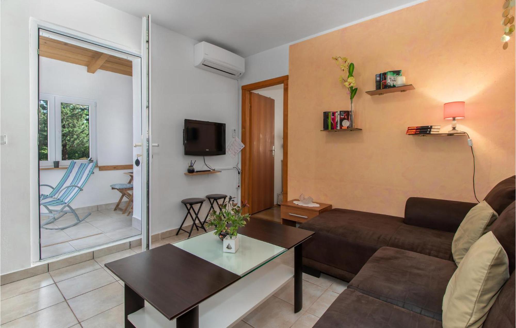 Nice Apartment In Smrika With Kitchen Εξωτερικό φωτογραφία